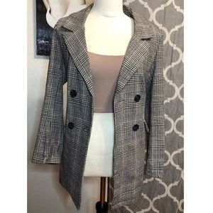 Size M blazer